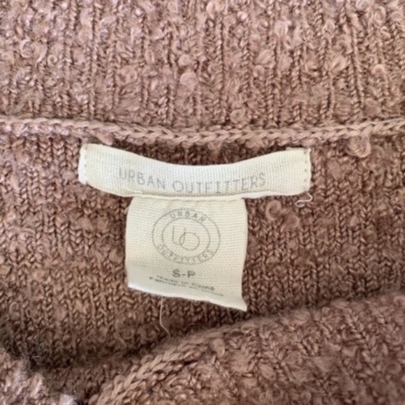 Urban Outfitters Lavender Oversized Sweater - Picture 3 of 7